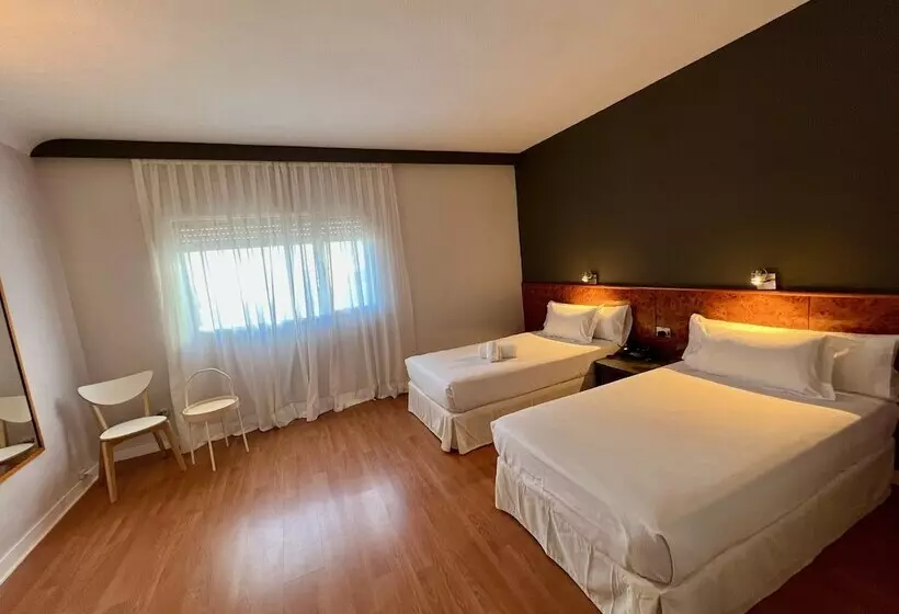 اتاق خانوادگی, Ap Hotel Madrid Airport