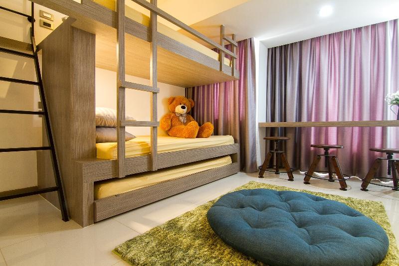 Семейный Номер с Койками, Bossotel Chiang Mai
