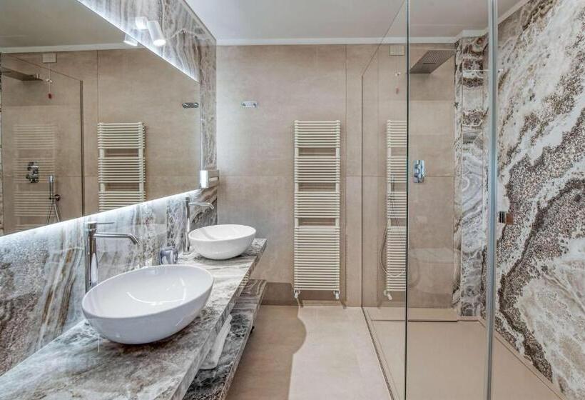Полулюкс Кровать Квин, Globus, Sure Hotel Collection By Best Western