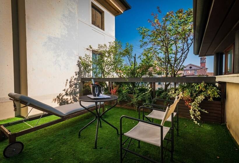 Полулюкс, Alla Torre