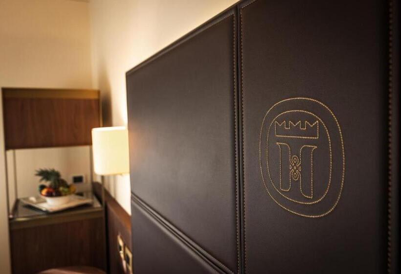 Номер Стандарт, Alla Torre