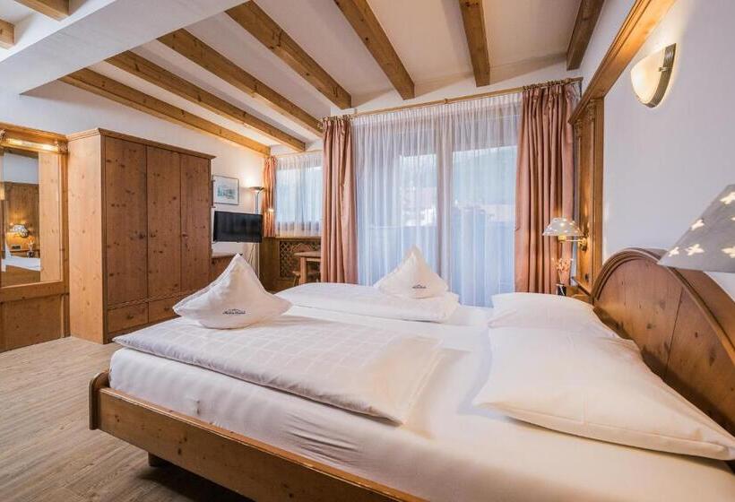 Pokój Standard Widok Góry, Moar S