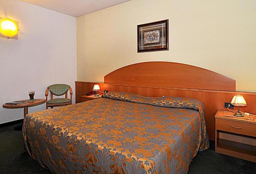 이코노미 룸, Ascot Lodging