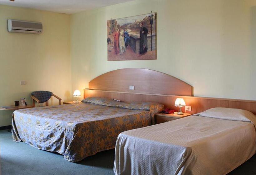 4인용 스탠다드 룸, Ascot Lodging