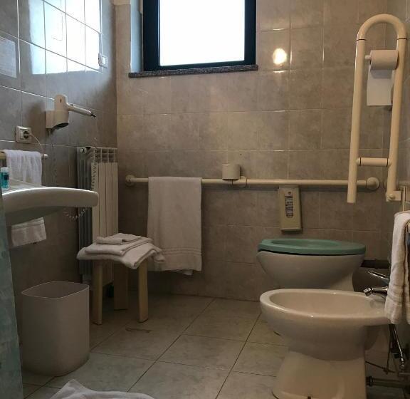 이코노미 룸, Ascot Lodging