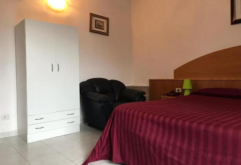 Номер Economy, Ascot Lodging