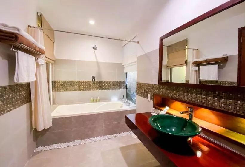 ویلای استاندارد با چشم‌انداز باغ, Bamboo Village Beach Resort & Spa