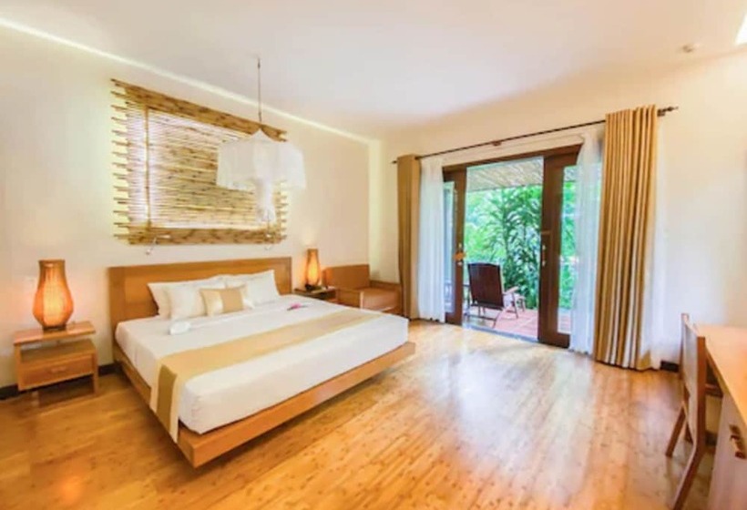 ویلای استاندارد با چشم‌انداز باغ, Bamboo Village Beach Resort & Spa