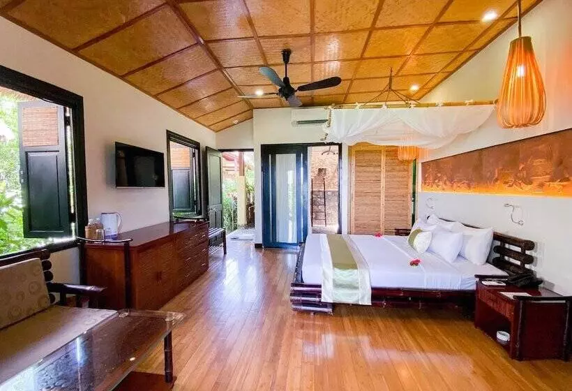 بانگلوی استاندارد, Bamboo Village Beach Resort & Spa