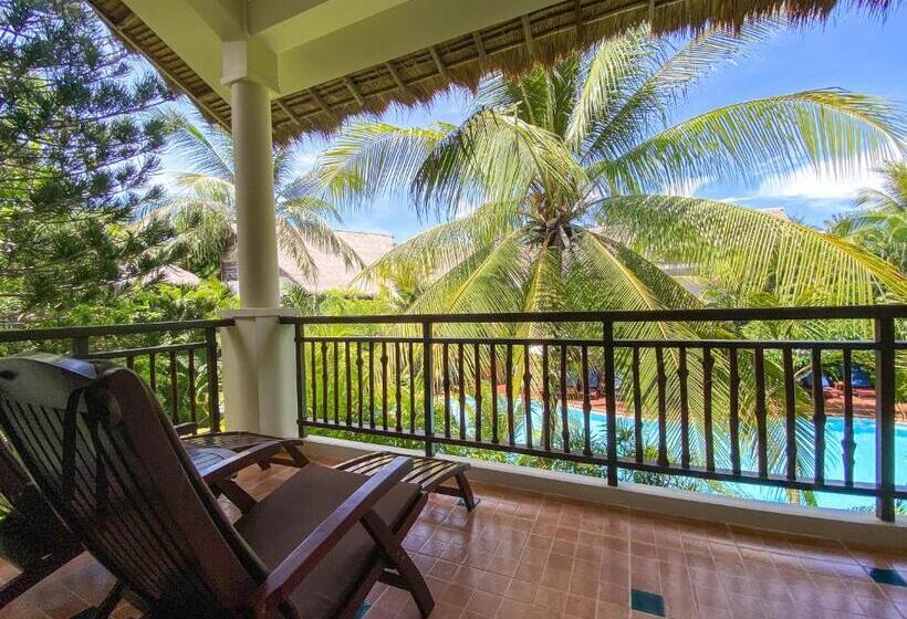 اتاق لوکس با چشم‌انداز باغ, Bamboo Village Beach Resort & Spa