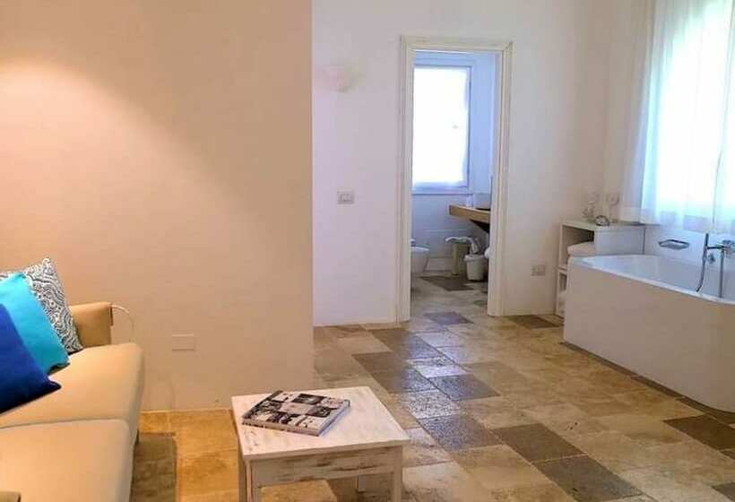 Люкс, Cala Caterina