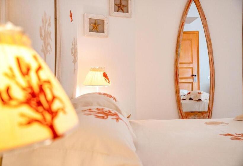 Полулюкс, Cala Caterina