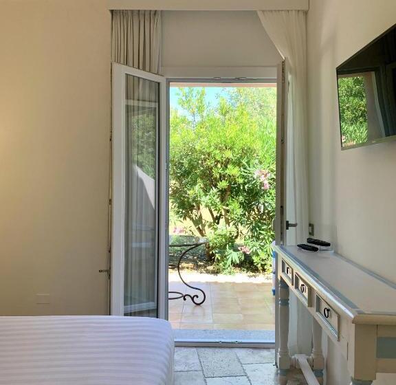 Люкс, Cala Caterina