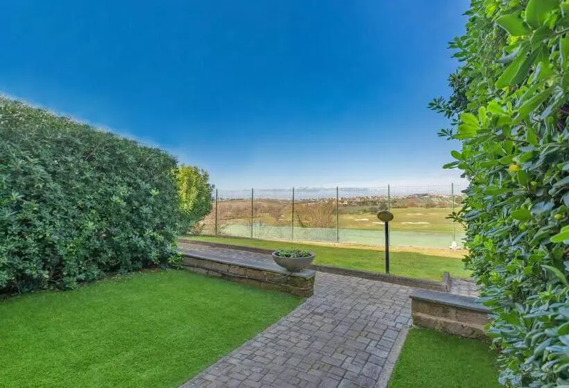 Huoneisto 1 Makuuhuone Pohjakerros, Carpediem Roma Golf Club