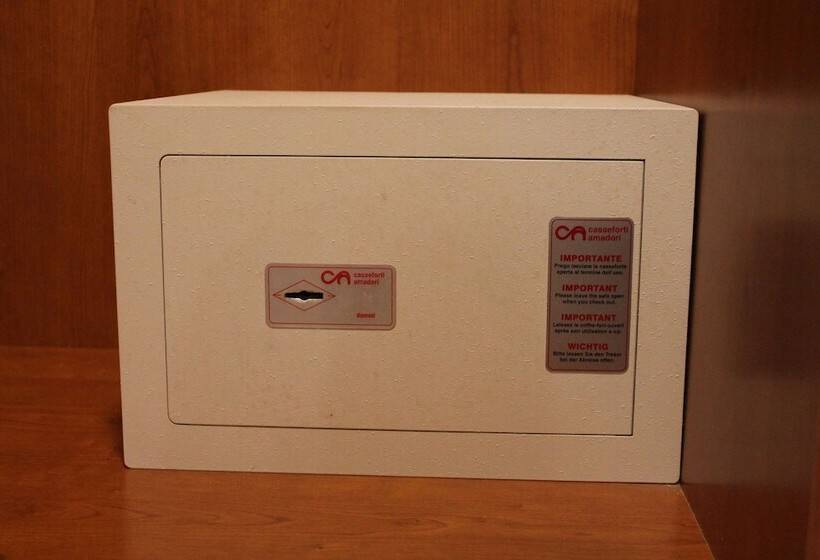 行政套房, Don Carlo