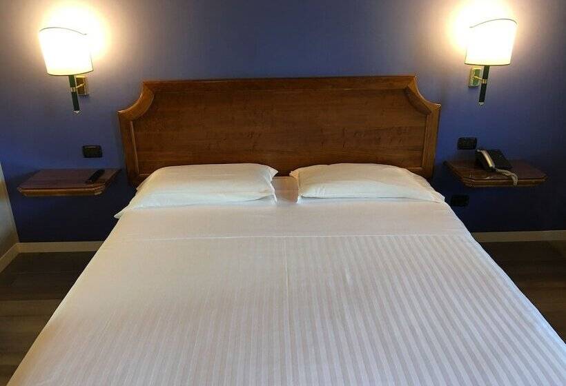 行政套房, Don Carlo