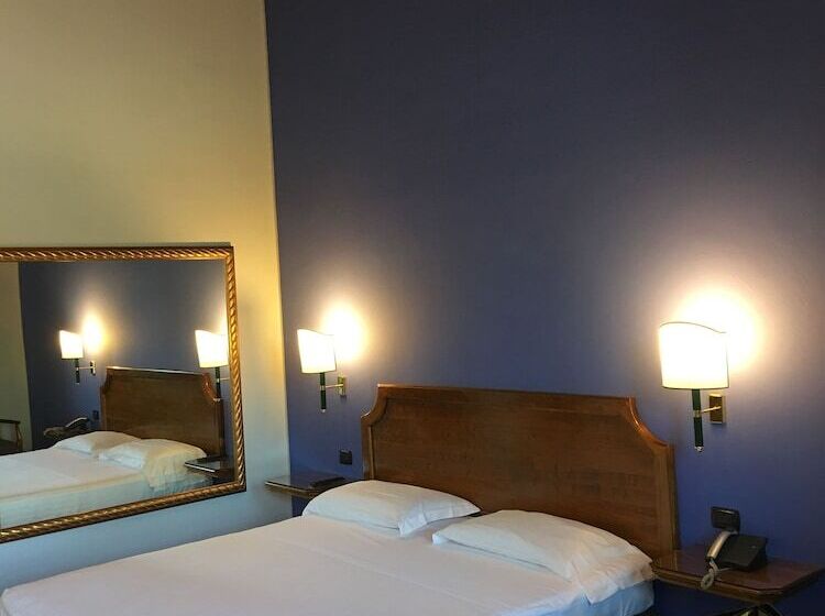 行政套房, Don Carlo