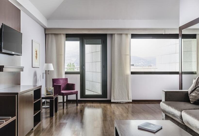 ジュニアスイート, Eurostars Reina Felicia