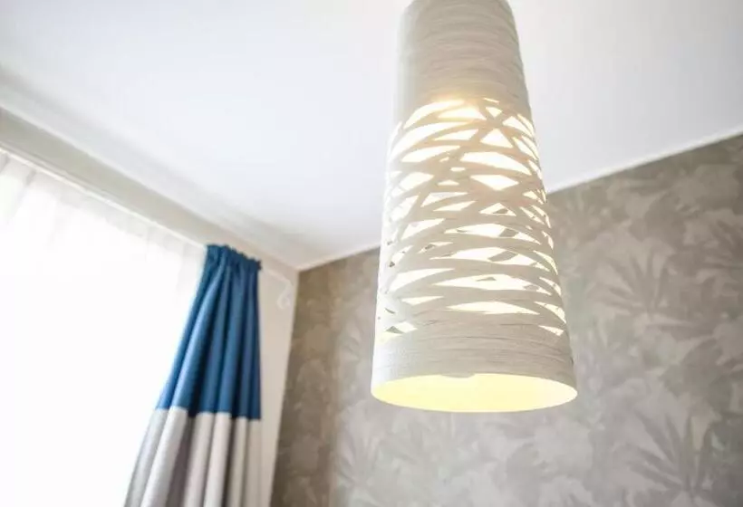 Standard-huone, Flaminia