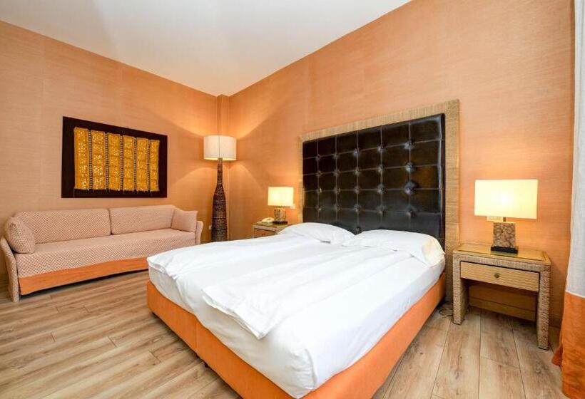 חדר סטנדרט לשלושה, Flaminia