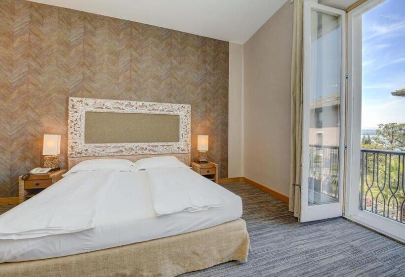 חדר סטנדרט לארבעה, Flaminia