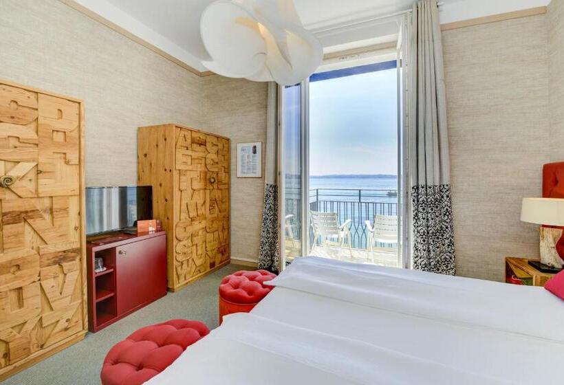 חדר דלוקס נוף לאגם, Flaminia