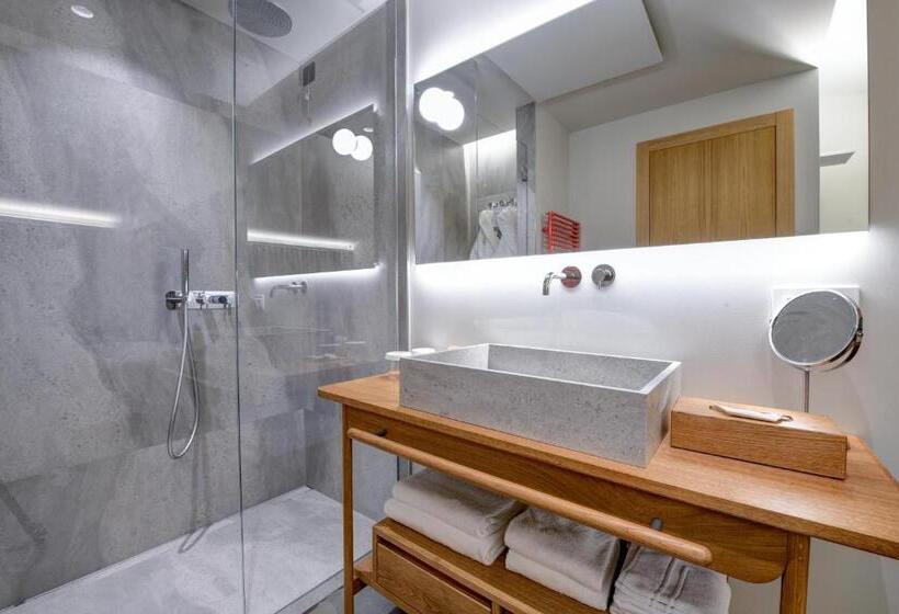 סוויטת ג'וניור משפחתית, Flaminia