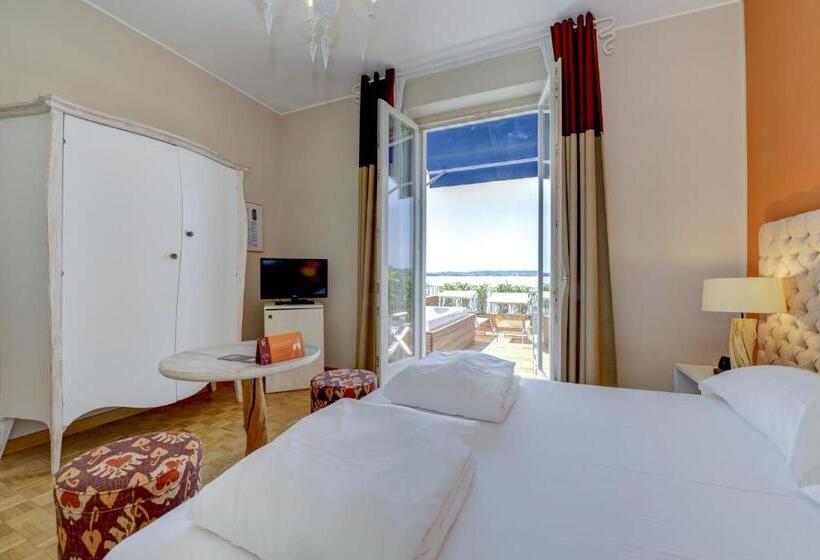 חדר סטנדרט עם ג'קוזי, Flaminia