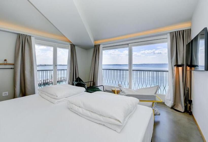 סוויטת ג'וניור נוף לאגם, Flaminia