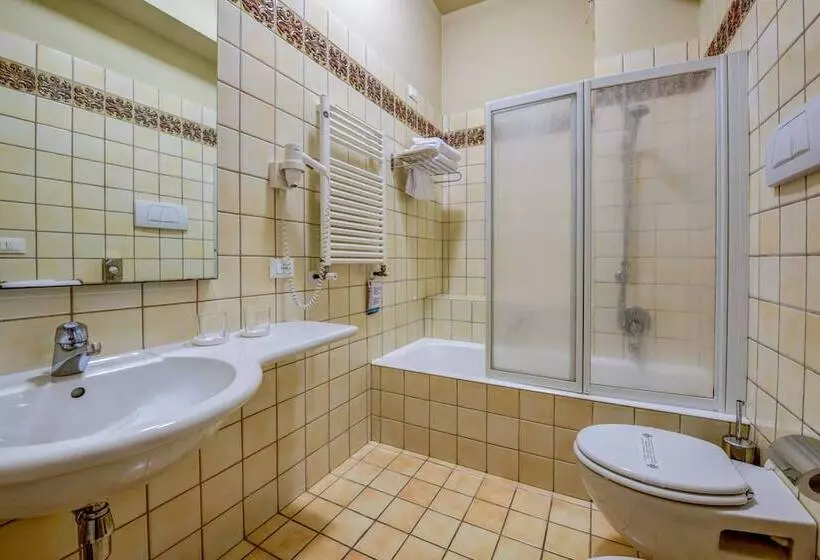 Standard-huone, Flaminia