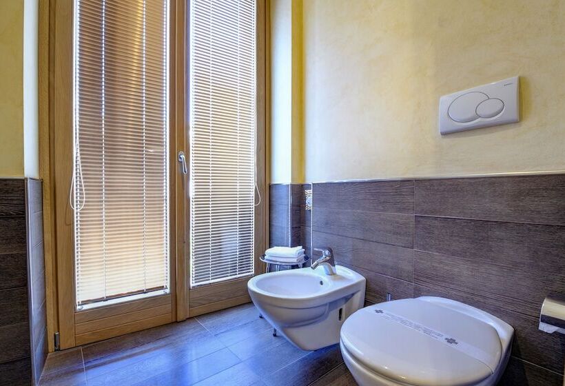 חדר סטנדרט לארבעה, Flaminia