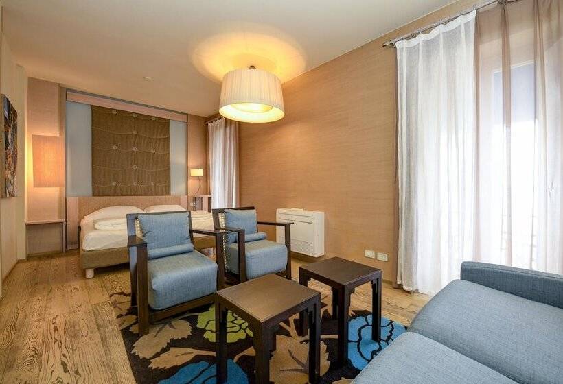 חדר סטנדרט לארבעה, Flaminia