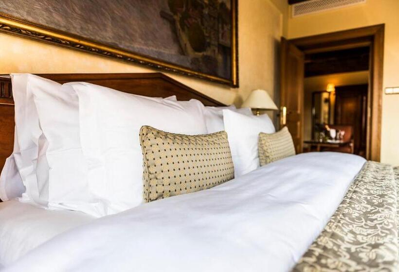 سوییت, Golden Well