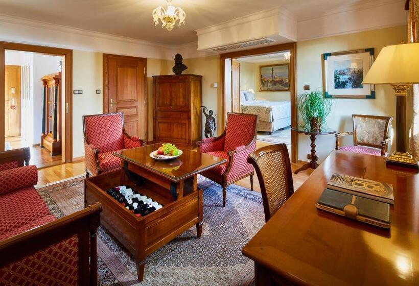 سوییت, Golden Well