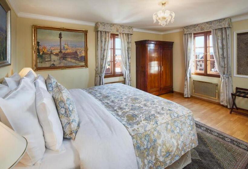 سوییت, Golden Well