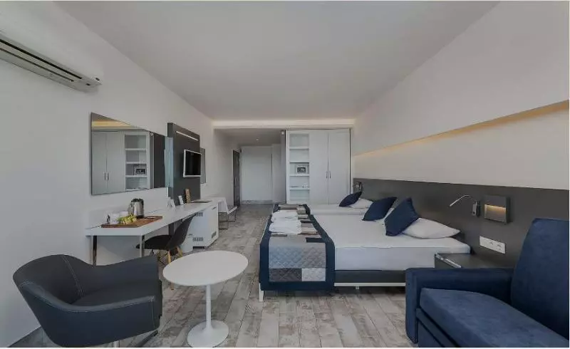 スタンダード４人部屋, Grand Hotel Duca D Este