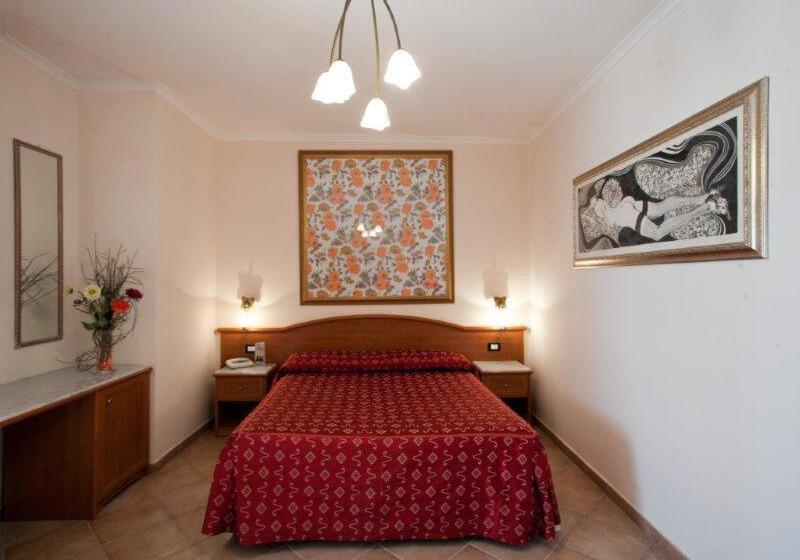 标准间, Hermitage Capua