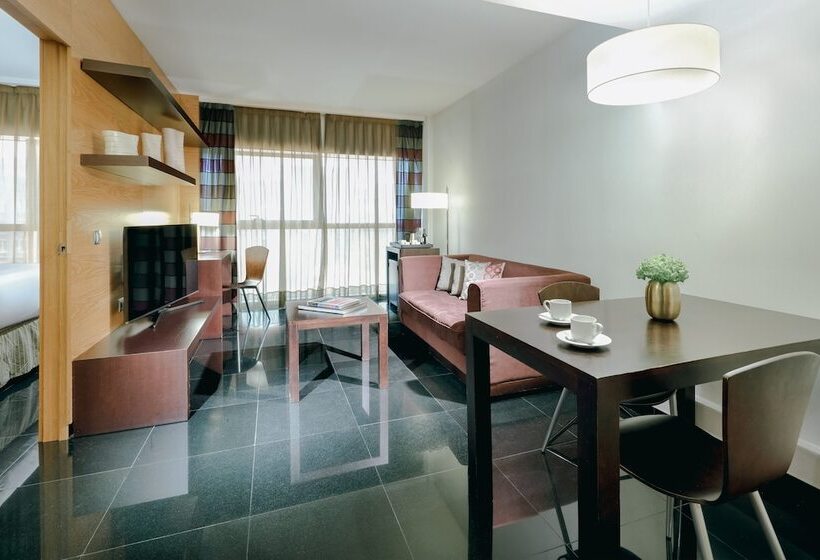 شقة غرفة واحدة مزودة بتراس, Hesperia Fira