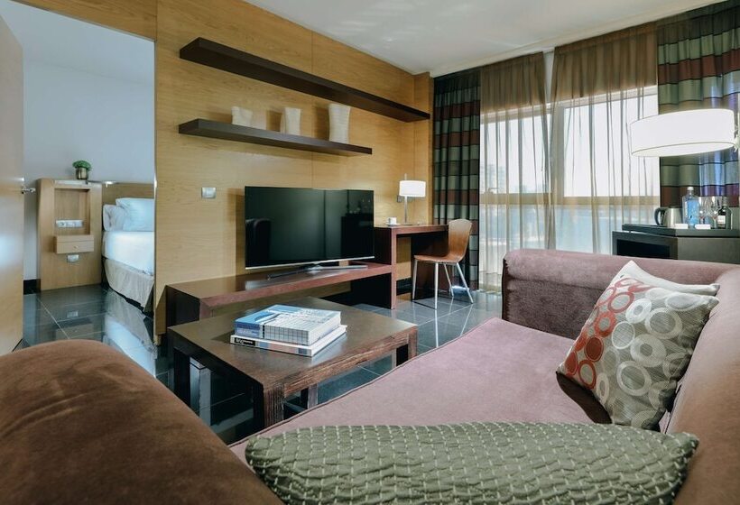 Апартаменты 1 Спальня с Террасой, Hesperia Fira
