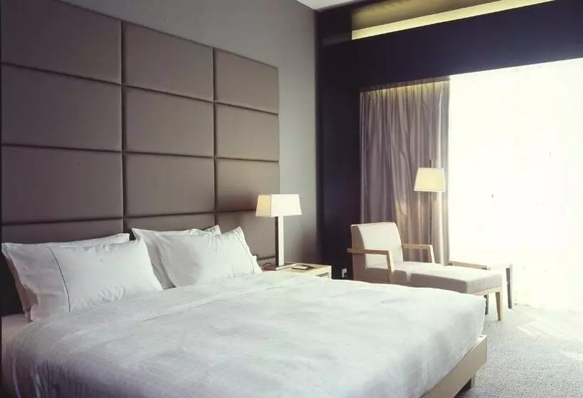 سوییت سوپریور, Jianguo Hotel Guangzhou