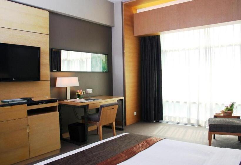 اتاق سوپریور با تخت بزرگ, Jianguo Hotel Guangzhou