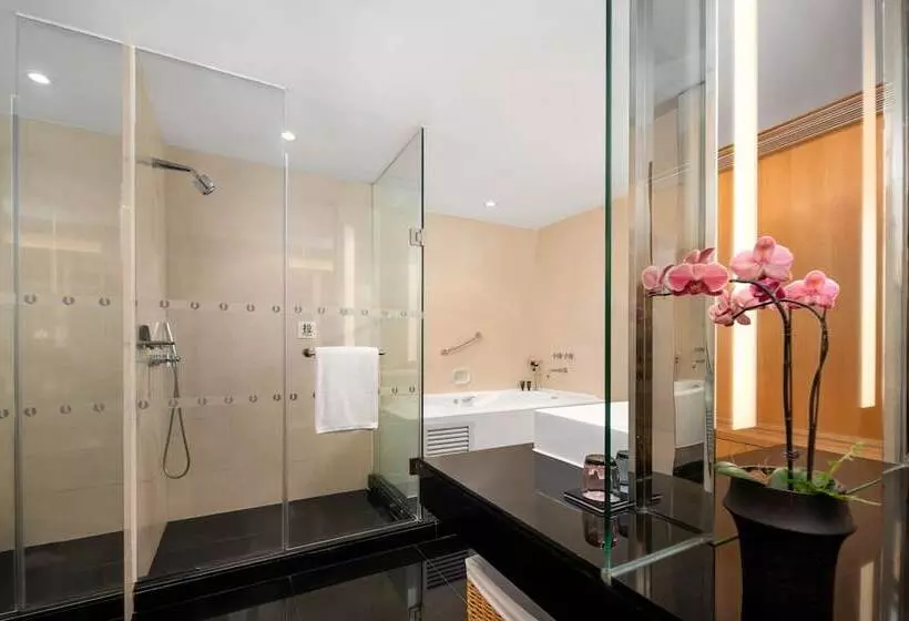 سوییت لوکس, Jianguo Hotel Guangzhou