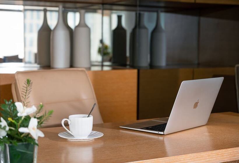 سوییت لوکس, Jianguo Hotel Guangzhou