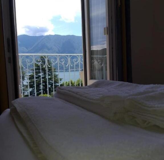 غرفة قياسية مطلّة علي البحيرة, Lario