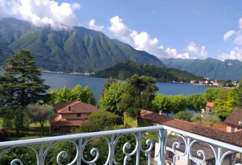 غرفة قياسية مطلّة علي البحيرة, Lario