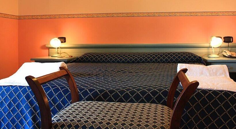 标准三人间, Le Palme