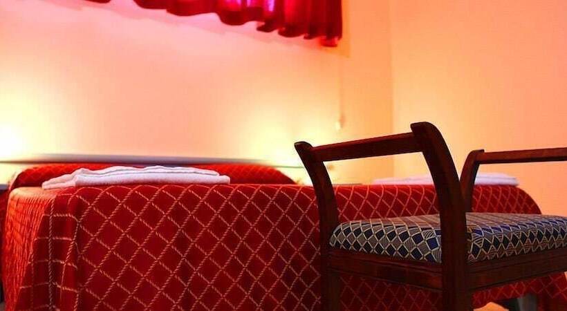 标准三人间, Le Palme