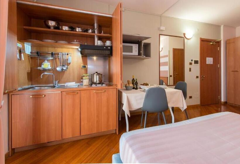 إستوديو قياسى, Loano 2 Village