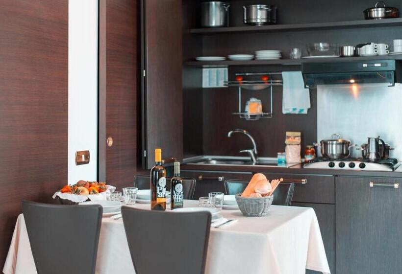 شقة غرفة واحدة, Loano 2 Village