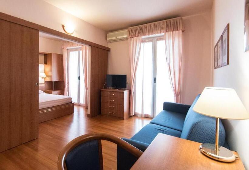 غرفة كلاسيكية, Loano 2 Village